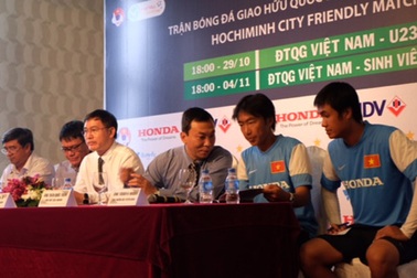 Đội tuyển Việt Nam sẵn sàng cho các trận đấu giao hữu tại TPHCM