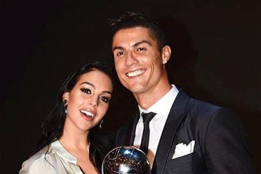 Xúc động trước thông điệp yêu thương Georgina Rodriguez gửi đến C.Ronaldo