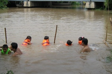 Hàng ngàn học sinh miền Tây được huấn luyện phòng tránh thiên tai