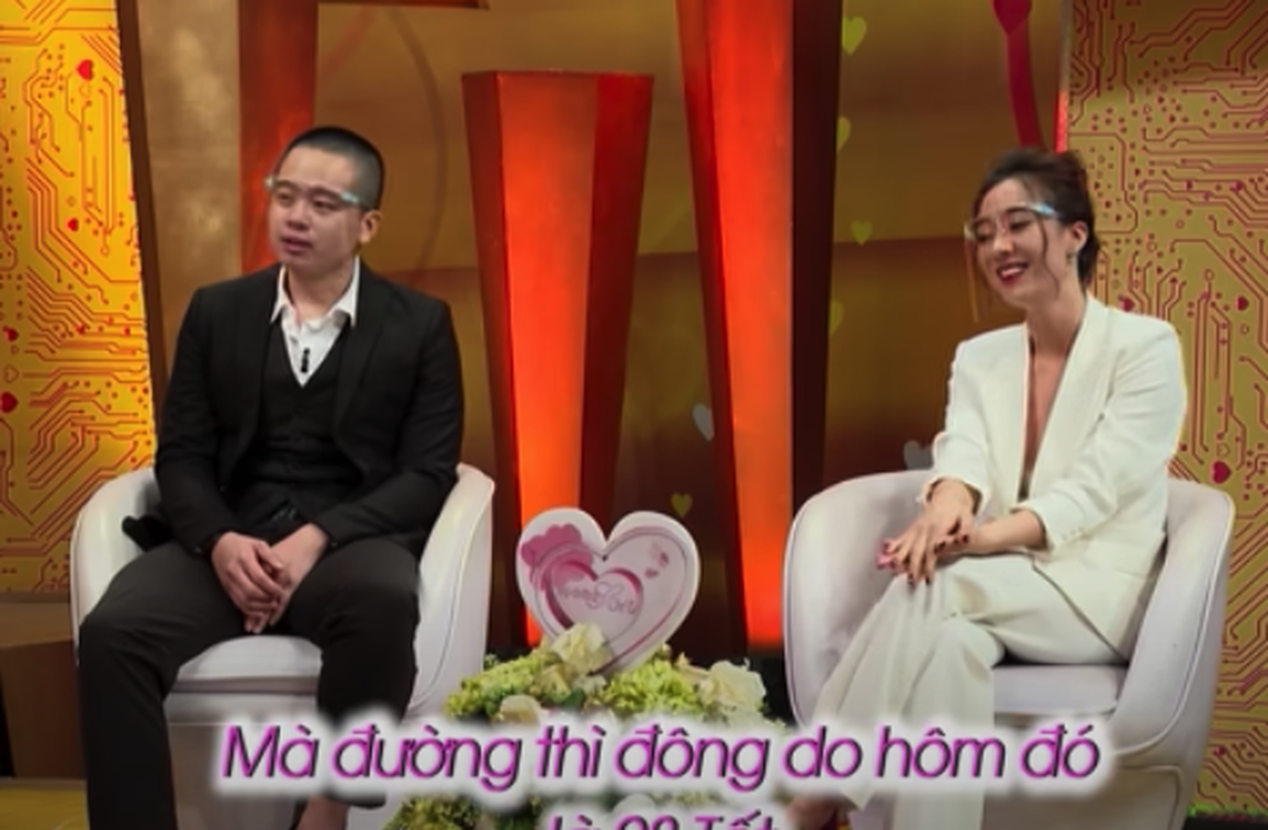 Có bầu, gọi người yêu không được, cô gái phi xe gặp thẳng bố chồng - 1 Có bầu, gọi người yêu không được, cô gái phi xe gặp thẳng bố chồng - 1