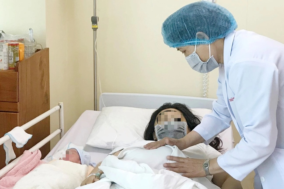 Sản phụ nguy kịch bị vỡ tử cung khi chưa chuyển dạ sinh con - 1 Sản phụ nguy kịch bị vỡ tử cung khi chưa chuyển dạ sinh con - 1