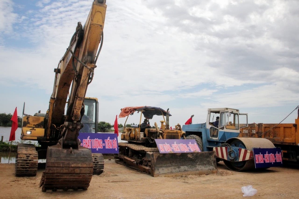 Một ngày khởi công 2 tuyến đường hơn 2.000 tỷ đồng ở Hải Phòng - 3 Một ngày khởi công 2 tuyến đường hơn 2.000 tỷ đồng ở Hải Phòng - 3