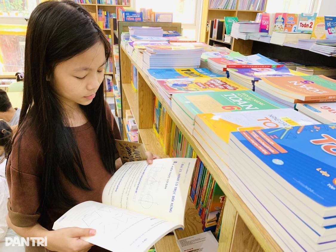 លុបចោលការប្រឡងចូលរៀនថ្នាក់ទី៦នៅគ្រប់អនុវិទ្យាល័យពីឆ្នាំ២០២៥-១ Bỏ thi tuyển vào lớp 6 tất cả các trường THCS kể từ năm 2025 - 1