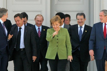 Nước Đức tạm biệt "tượng đài Angela Merkel"