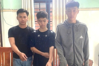 Ô tô đang chạy bất ngờ bị vỡ kính, lộ diện thủ phạm