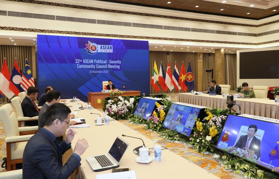 Ngoại trưởng ASEAN trông đợi xây dựng thành công quy tắc ứng xử trên biển - 1 Ngoại trưởng ASEAN trông đợi xây dựng thành công quy tắc ứng xử trên biển - 1