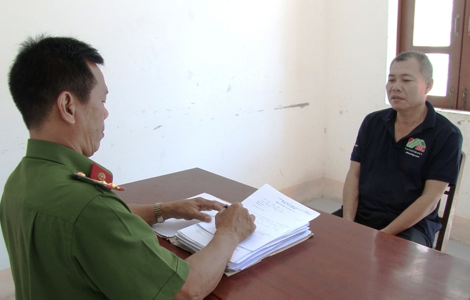 Nguyên trưởng khu phố lừa đảo bán đất nhà nước cho dân - 1 Nguyên trưởng khu phố lừa đảo bán đất nhà nước cho dân - 1