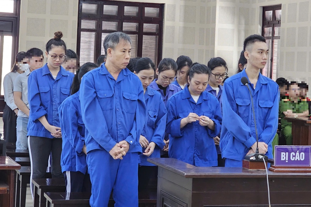 18 bị cáo lĩnh án vì đưa 45 người xuất cảnh trái phép - 1 18 bị cáo lĩnh án vì đưa 45 người xuất cảnh trái phép - 1