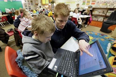 Giáo dục Mỹ “kết thân” với mạng xã hội