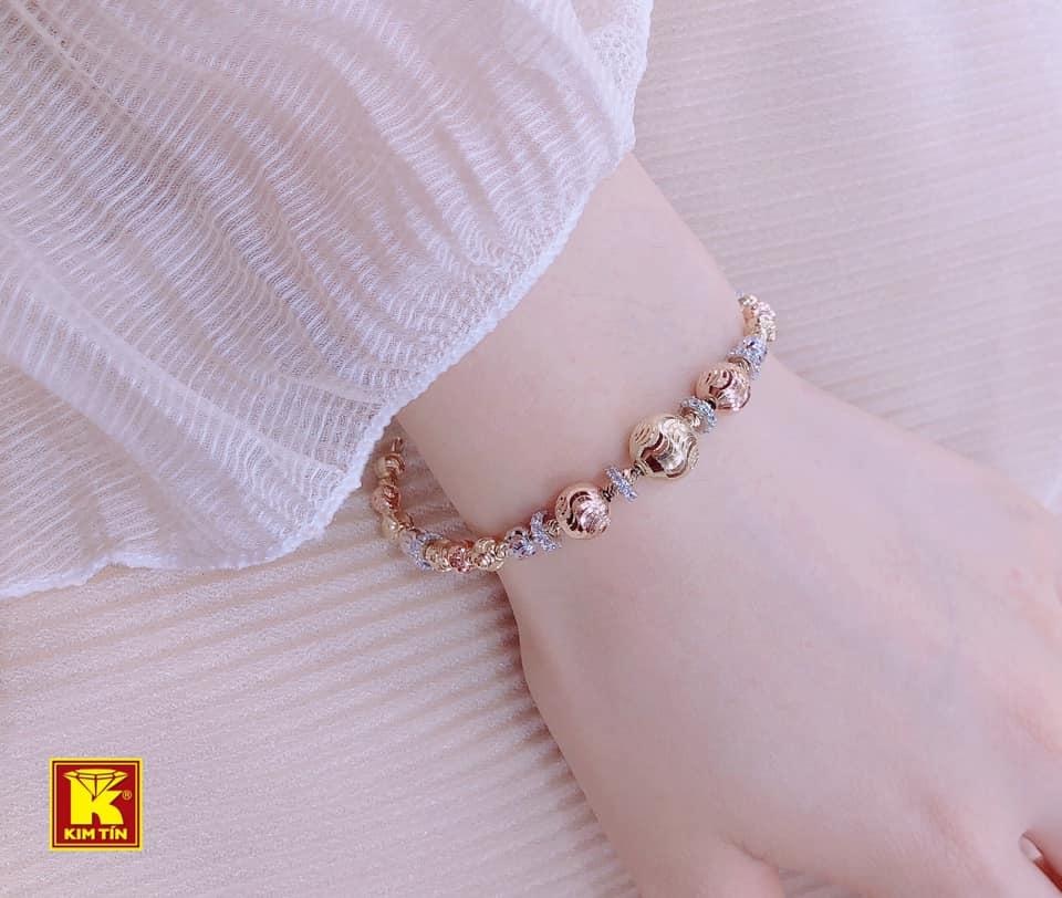 Tập đoàn vàng bạc đá quý Kim Tín chia sẻ cách chọn trang sức phù hợp cho những chuyến du lịch - 3 Tập đoàn vàng bạc đá quý Kim Tín chia sẻ cách chọn trang sức phù hợp cho những chuyến du lịch - 3