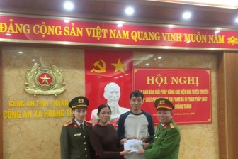 Giáo viên báo công an vì bất ngờ nhận được 100 triệu đồng từ tài khoản lạ