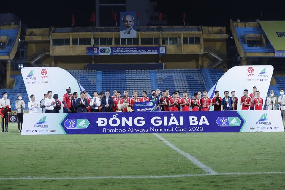 CLB Hà Nội 5-1 CLB TP.HCM: Văn Quyết, Quang Hải tỏa sáng rực rỡ - 1 CLB Hà Nội 5-1 CLB TP.HCM: Văn Quyết, Quang Hải tỏa sáng rực rỡ - 1