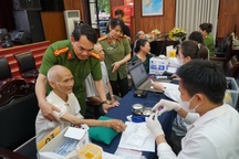 Cao điểm thu nhận mẫu ADN thân nhân liệt sỹ chưa xác định thông tin