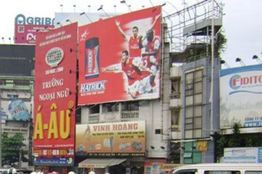 Hà Nội: Nhiều biển hiệu sẽ phải “cắt gọt”