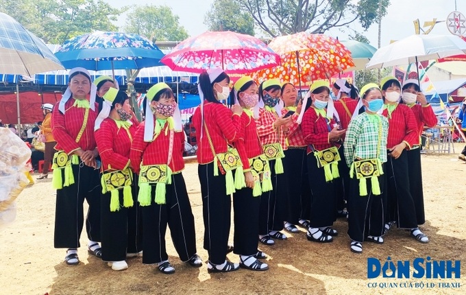 Trang phục độc đáo tại lễ hội của dân tộc Nùng