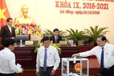 Đà Nẵng họp bất thường công bố nhiều thay đổi nhân sự
