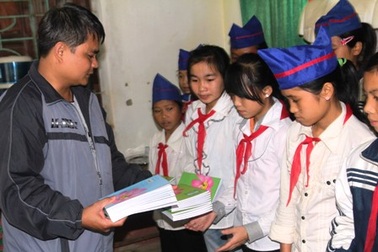 Phân bổ hơn 900 tấn gạo hỗ trợ học sinh vùng khó khăn