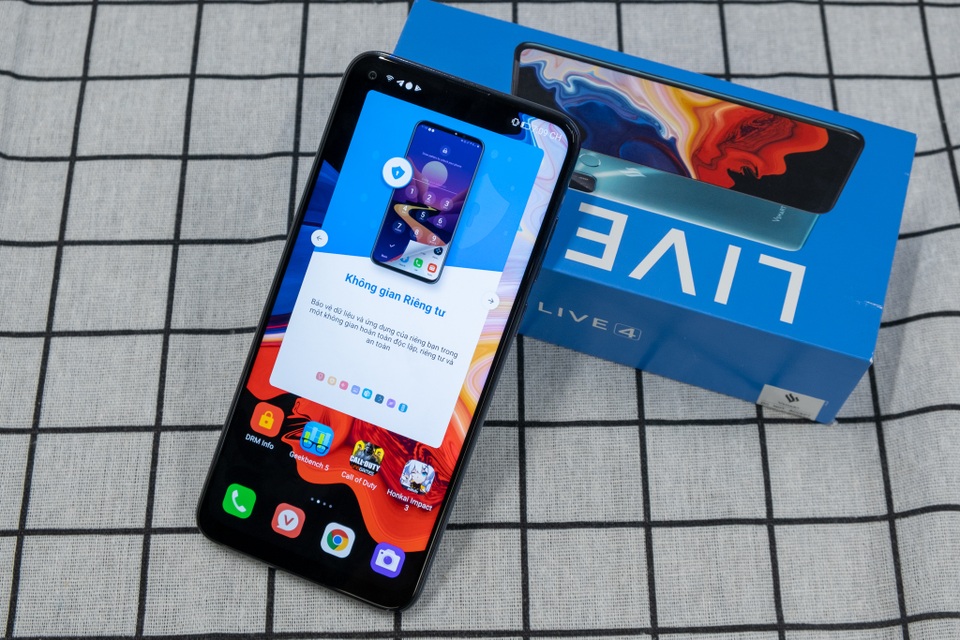 Trên tay Vsmart Live 4: smartphone giá tốt, thiết kế đẹp do VinSmart tự chủ - 11 Trên tay Vsmart Live 4: smartphone giá tốt, thiết kế đẹp do VinSmart tự chủ - 11