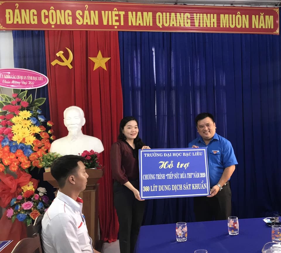Tuổi trẻ xứ Công tử Bạc Liêu hết mình tiếp sức sĩ tử thi tốt nghiệp THPT - 6 Tuổi trẻ xứ Công tử Bạc Liêu hết mình tiếp sức sĩ tử thi tốt nghiệp THPT - 6