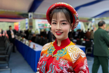 MC VTV Minh Hằng: "Đẹp hay giỏi cũng cần nỗ lực"