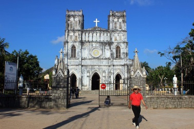 Nhà thờ cổ nhất Việt Nam có gì đặc biệt?