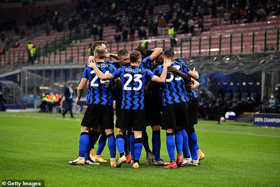 Lukaku lập cú đúp, Inter Milan “hút chết” trên sân nhà - 2 Lukaku lập cú đúp, Inter Milan “hút chết” trên sân nhà - 2