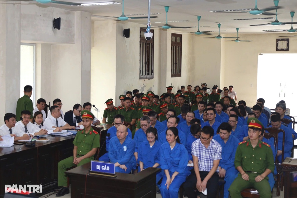 Số tiền các bị cáo nhận được trong vụ án ở tạp chí Môi trường và Đô thị - 2 Số tiền các bị cáo nhận được trong vụ án ở tạp chí Môi trường và Đô thị - 2