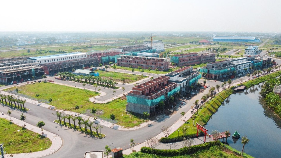Thị trường bất động sản đón sóng đầu tư - 1 Thị trường bất động sản đón sóng đầu tư - 1