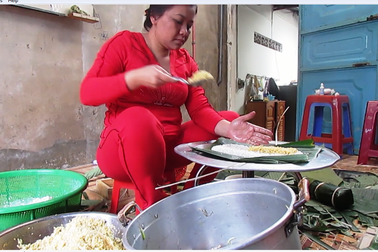 Gia đình với truyền thống 40 năm làm bánh Tết giữa lòng phố núi