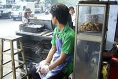 Nhiều khó khăn trong kiểm tra vệ sinh an toàn thực phẩm