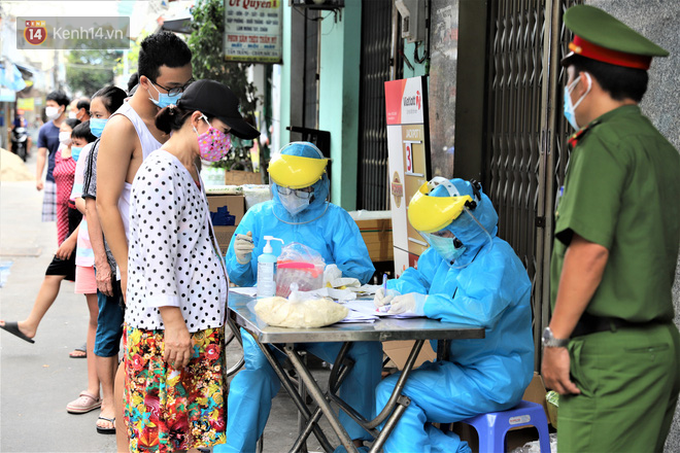 3 ca Covid-19 mới ở Quảng Nam: Sống chung 1 nhà, không có triệu chứng ho, sốt và có người làm công ty may - Ảnh 1. 3 ca Covid-19 mới ở Quảng Nam: Sống chung 1 nhà, không có triệu chứng ho, sốt và có người làm công ty may - Ảnh 1.