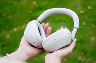 Trải nghiệm Sony WH-1000XM6: Đối thủ của Apple AirPods Max - 3