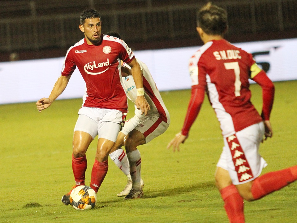 Đánh bại CLB TPHCM, CLB Viettel lên ngôi đầu bảng V-League - 2 Đánh bại CLB TPHCM, CLB Viettel lên ngôi đầu bảng V-League - 2