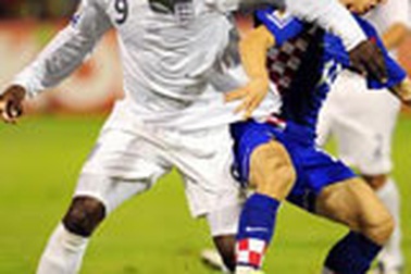 Tiền đạo ĐT Anh bị CĐV Croatia kỳ thị