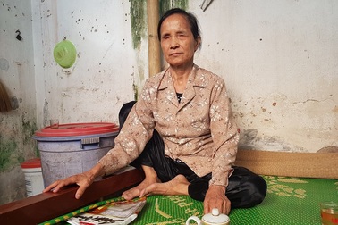 Bà cụ mù lòa sống cô độc với nỗi lo "chết không ai làm đám tang"