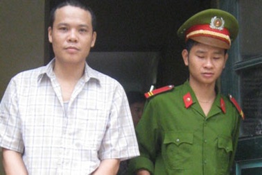 Hà Nội: Được giảm án nhờ trước đó tham gia bắt cướp 