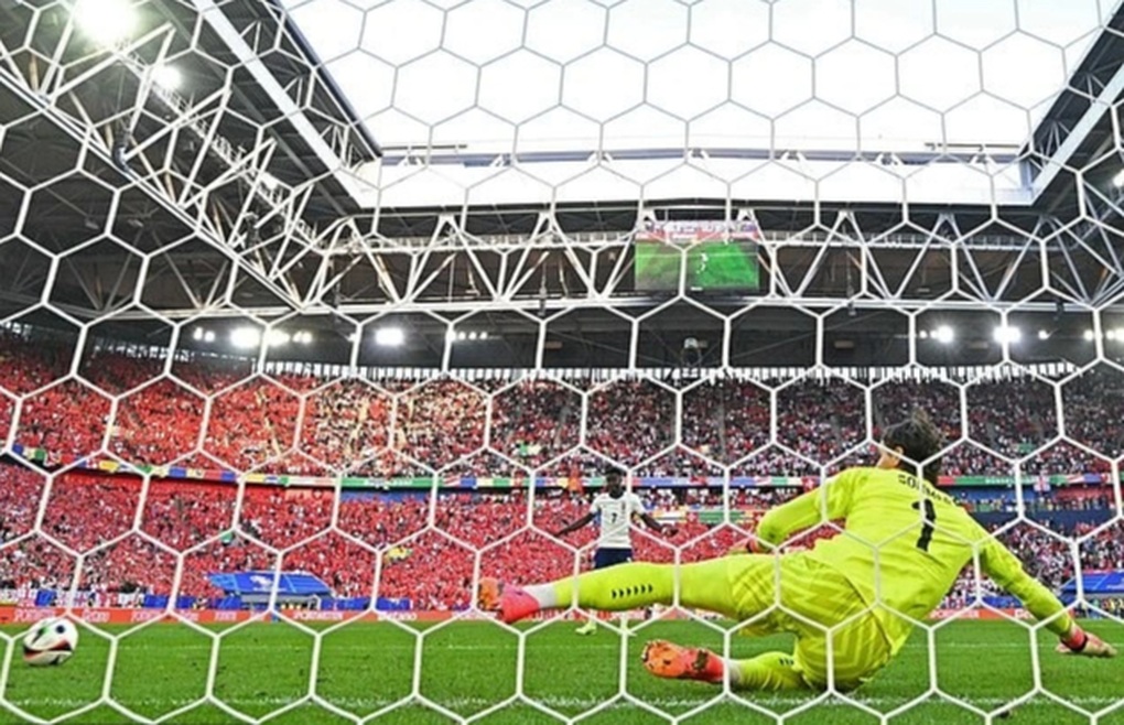 Tuyển Anh thắng nhọc Thụy Sĩ, HLV Gareth Southgate nói điều đặc biệt - 3 Tuyển Anh thắng nhọc Thụy Sĩ, HLV Gareth Southgate nói điều đặc biệt - 3