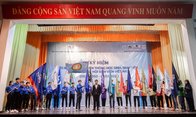 “Ngày hội học sinh, sinh viên 9/1”: Ngọn lửa thắp sáng cho sinh viên rực cháy đam mê - Ảnh 4. “Ngày hội học sinh, sinh viên 9/1”: Ngọn lửa thắp sáng cho sinh viên rực cháy đam mê - Ảnh 4.