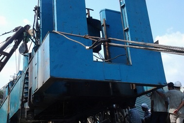 Vụ trục vớt xe tải: “Giải cứu” thành công rô bốt ép cọc