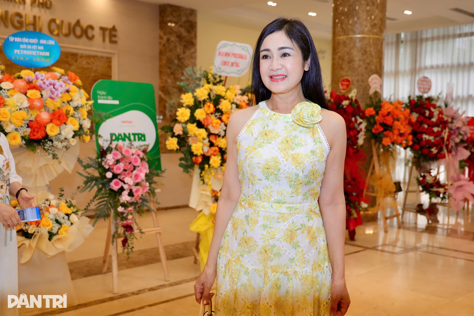 Dàn nghệ sĩ nổi tiếng, gạo cội đến dự Lễ kỷ niệm 20 năm báo Dân trí - 7 Dàn nghệ sĩ nổi tiếng, gạo cội đến dự Lễ kỷ niệm 20 năm báo Dân trí - 7