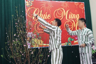 Nỗi niềm đón Tết ở trại giam