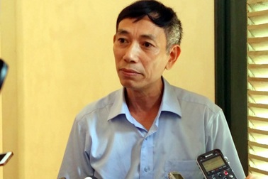 Lao động trung niên mất việc: Sẽ làm nghề đưa cơm, xe ôm, trông trẻ…?