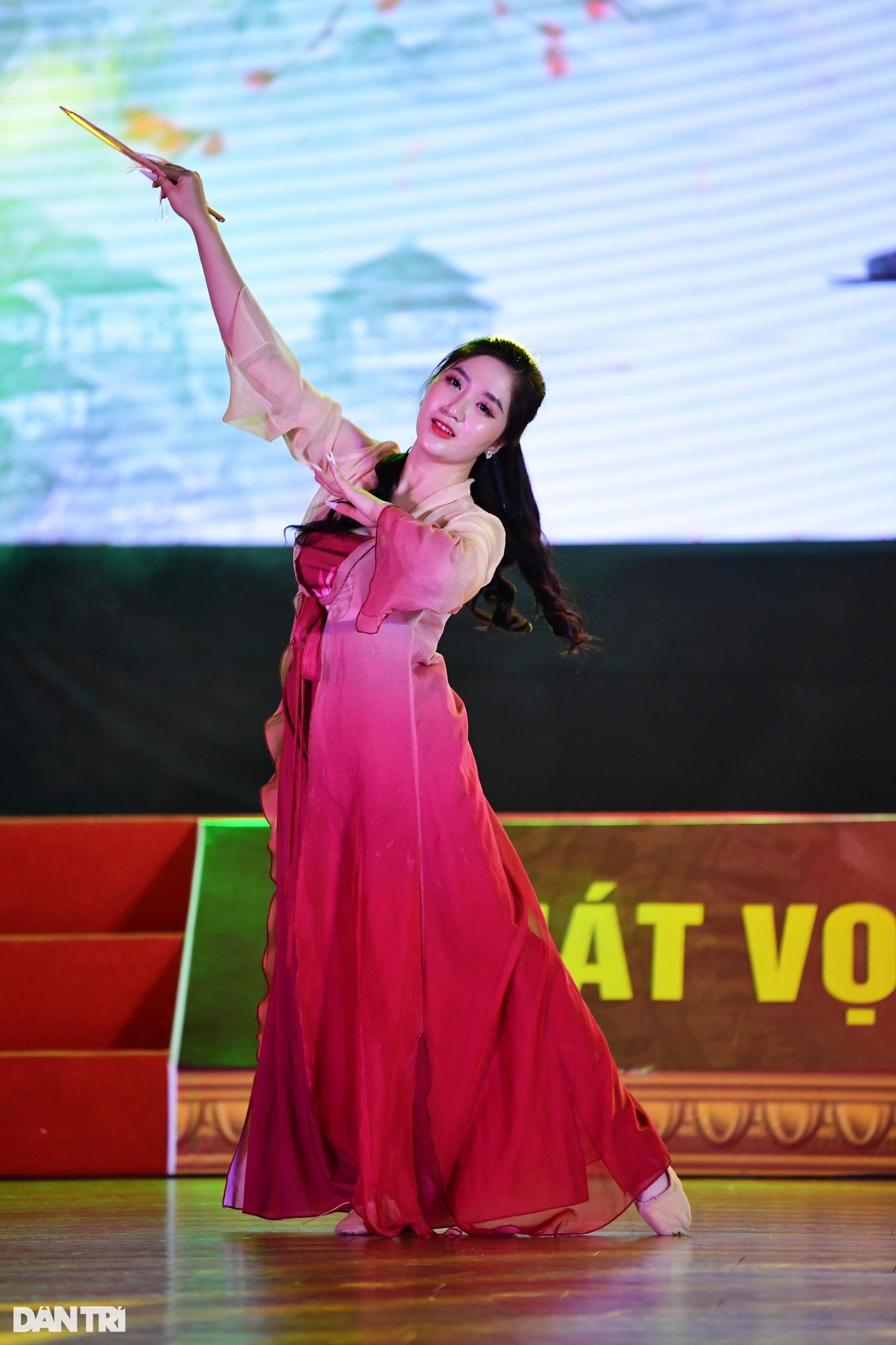 Ấn tượng những vũ điệu bốc lửa tại giải dance toàn quốc 2022 - 13 Ấn tượng những vũ điệu bốc lửa tại giải dance toàn quốc 2022 - 13