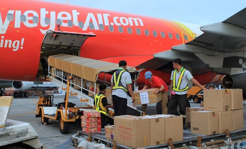 Vietjet tiên phong mở đường bay kết nối hai vùng trọng điểm kinh tế lớn - 1 Vietjet tiên phong mở đường bay kết nối hai vùng trọng điểm kinh tế lớn - 1