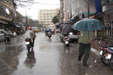 Hà Nội mưa rét, miền Trung đề phòng lũ quét