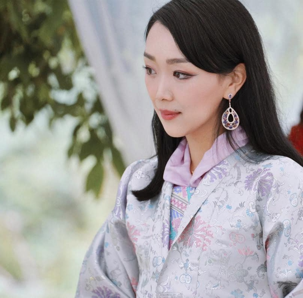 Em gái xinh đẹp, sống kín tiếng của Quốc vương Bhutan - 9