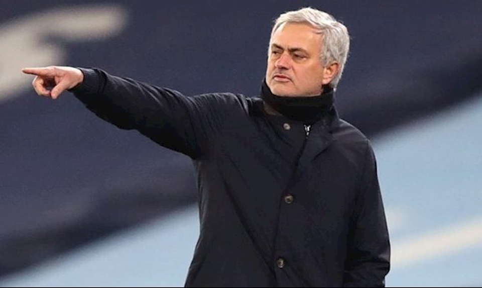 HLV Mourinho tìm được công việc mới sau khi bị Tottenham sa thải - 1 HLV Mourinho tìm được công việc mới sau khi bị Tottenham sa thải - 1