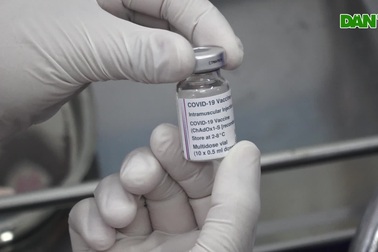 Cận cảnh những mũi tiêm vắc xin phòng dịch Covid-19 đầu tiên tại Việt Nam