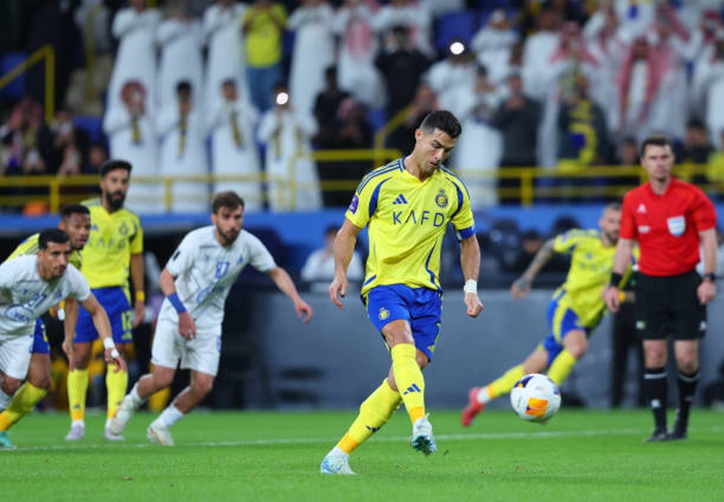 Ronaldo lập công giúp Al Nassr vào tứ kết AFC Champions League - 1 Ronaldo lập công giúp Al Nassr vào tứ kết AFC Champions League - 1