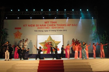 Long trọng kỷ niệm 50 năm chiến thắng Ấp Bắc